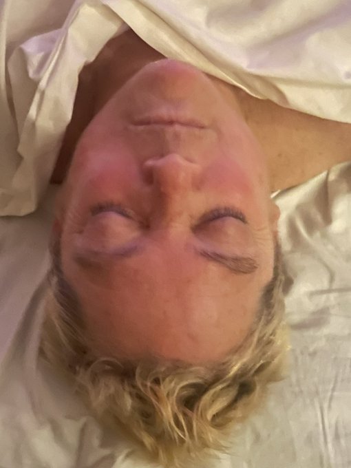 Let there be peace on Earth and let it begin with my wife. https://t.co/kM628JWVkB<a href="/tag/sexwork"class="tags"><span>#sexwork</span></a><a href="/tag/priviledge"class="tags"><span>#priviledge</span></a>