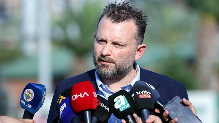 #SONDAKİKA 🔥🔥🔥

Yöneticimiz Selahattin Baki: “Bu “Olmamışı olmuş gibi göstermek”  Türkiye’mize yıllar önce bir grup tarafından yaşatılan bir şeydi. 

Nitekim Galatasaray’da temizlik sadece posterlerden yapılmış… Zihniyet, kültür ve yaklaşım aynı şekilde, aynen devam ediyor…”