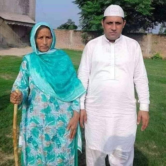حافظہ آباد؟ماں بیٹے نے قادیانیت چھوڑکراسلام قبول کیا،اورانکشاف کیاقادیانی 15لاکھ  نوجوانوں،عورتوں اورخواہ کسی عمرکاہوجس کے پاس موبائل یا سوشل میڈیاموجودہےوہ روازانہ کی بنیاد پر 200سےزائد پیج پراپنےخلیفہ عمران نیازی کے لیےکام کرتےہیں۔روزہی ہمیں حکم دیاجاتاکہ یہ عبادت سمجھ کرکرناھے