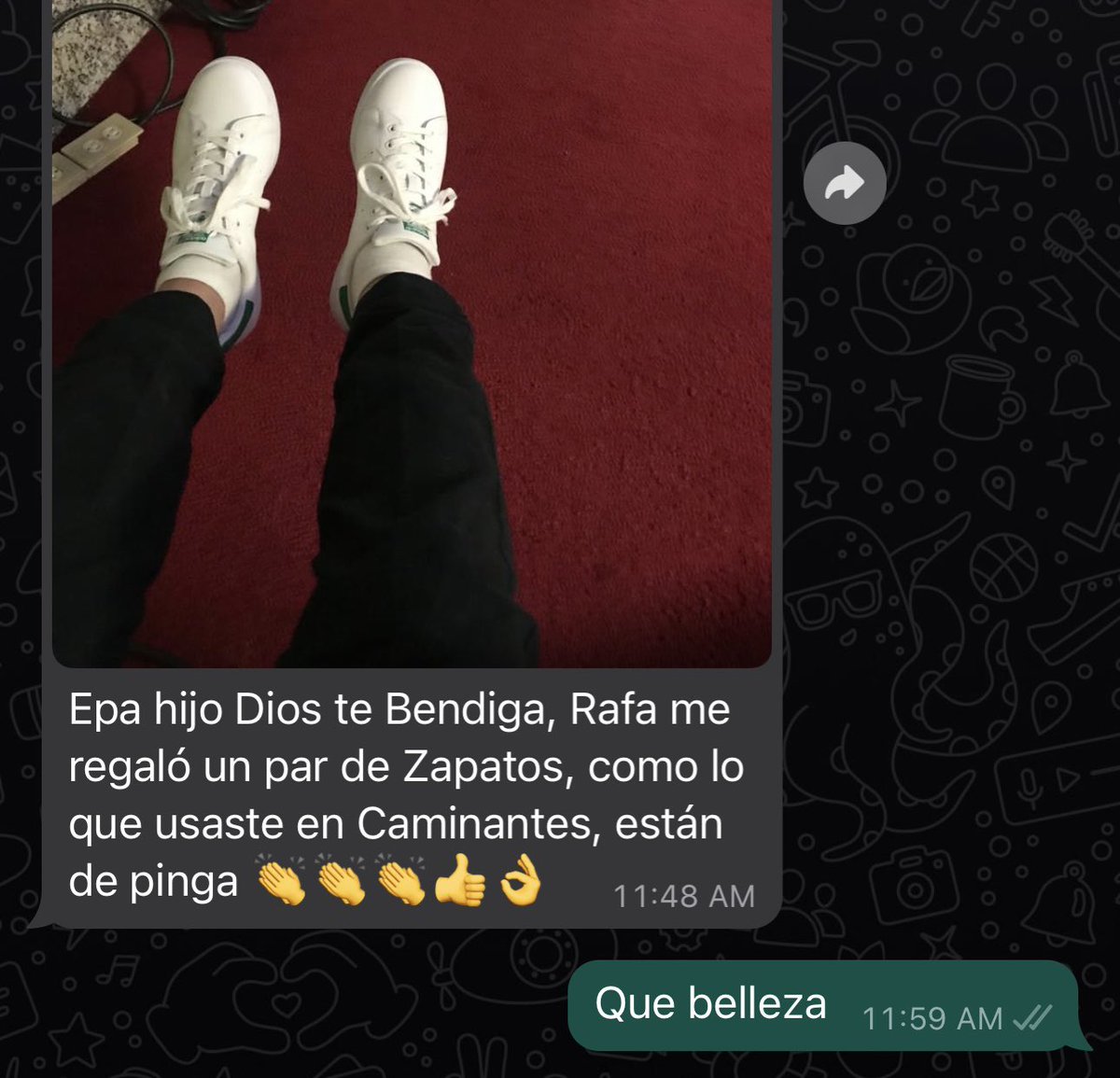 JoseRGuzman's tweet photo. Mi hermano le regaló a mi papá unos Stan Smith blancos para navidad.
Me mandó este mensaje ❤️😭 https://t.co/OazXkY3AGS