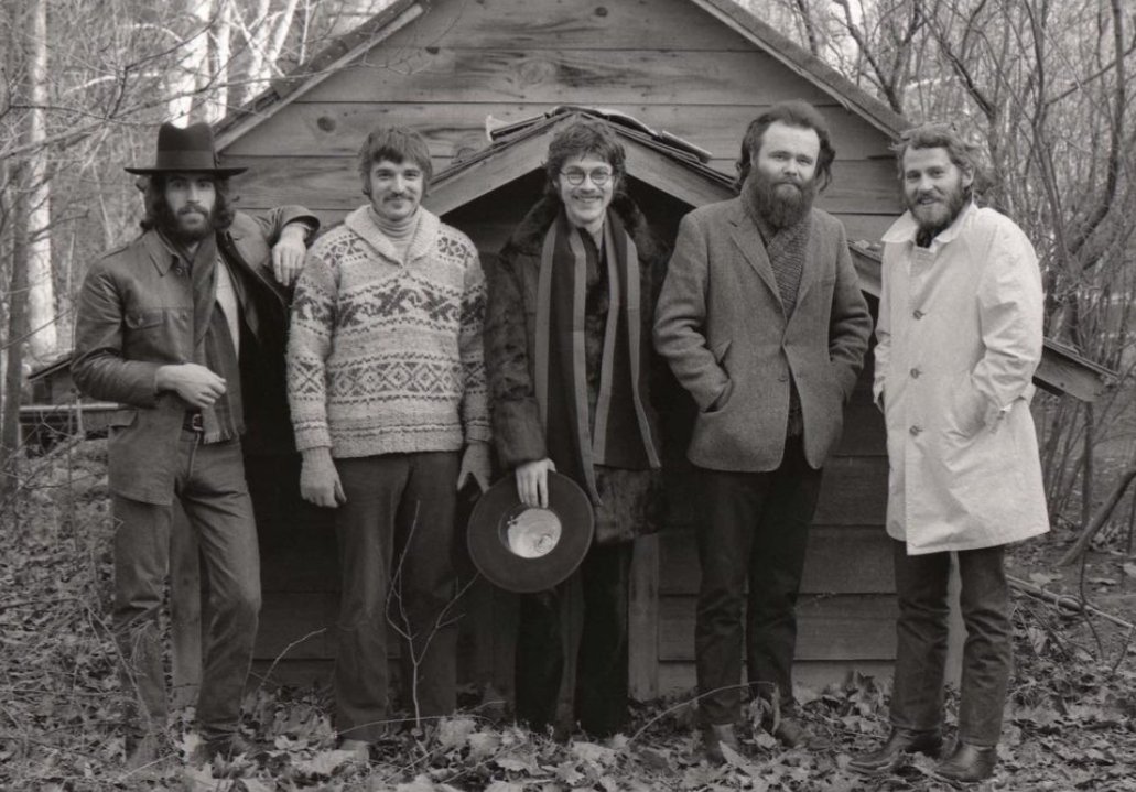 Merry Christmas, Band Friends! 🎉

Photo by David Gahr.

#theband #richardmanuel #rickdanko #robbierobertson #garthhudson #levonhelm