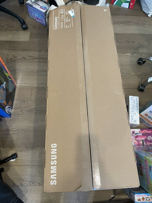 Idk but my man spoiled me sm this year 😭 https://t.co/GW1o7NA1Td