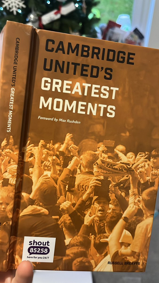 Finally got to read it 🎁 🎄 @CamUTD_Greatest @RussGreaves congratulations on the book. So many great memories to relive of a magical time to be involved with @CambridgeUtdFC and learn more about some I knew little about. 💛🖤