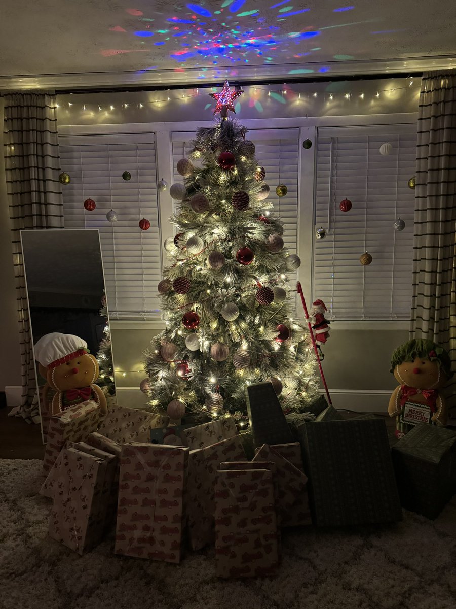 Merry Christmas to everyone from the Bittner’s 🎄🎁