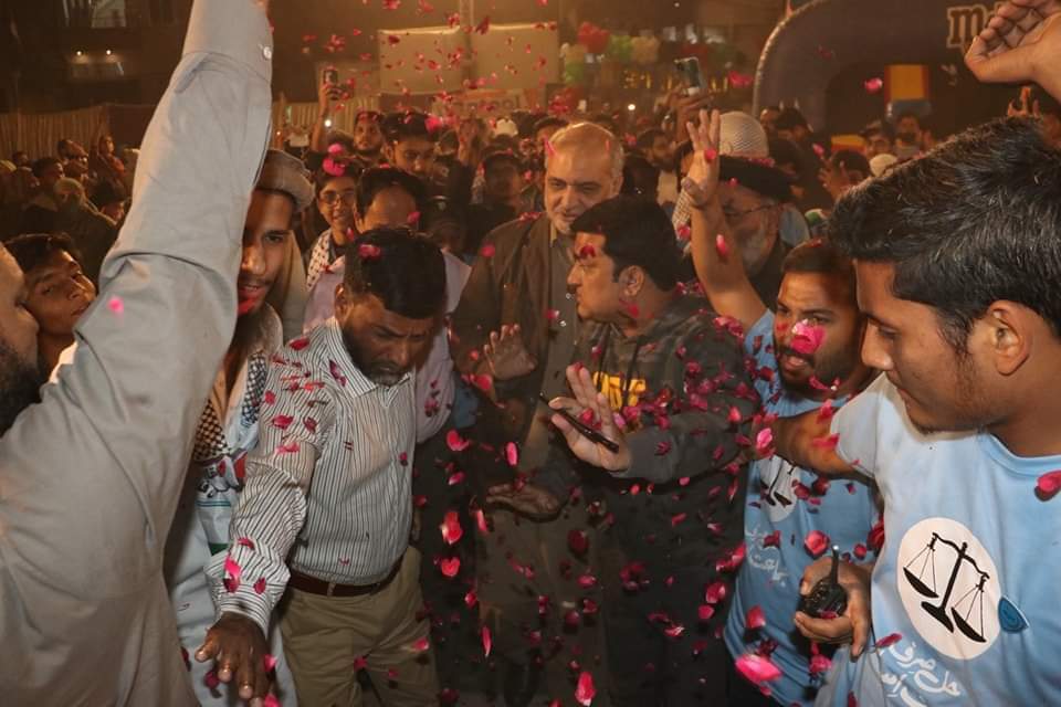 taufeeq_uddin's tweet photo. ٹیم ماڈل کالونی شاباش 
امیر کراچی کا تاریخی والہانہ استقبال 
فیملی گالا میں ہزاروں لوگوں کی شرکت 
بچوں،بہنوں،بیٹیوں،بزرگوں،مرد وخواتین سب کا شکریہ 

اگلا پروگرام انشاء اللّٰہ اس سے مزید بہتر بنائیں گے 
#jifaimlygala
#jimodelcolony https://t.co/mzXuh7AD9A
