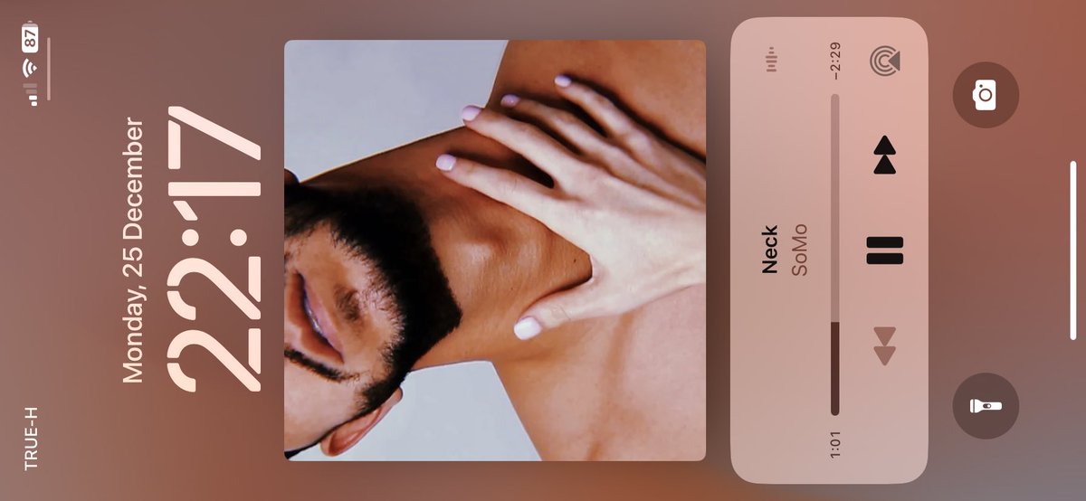 Blaze (@elchosm) on Twitter photo 