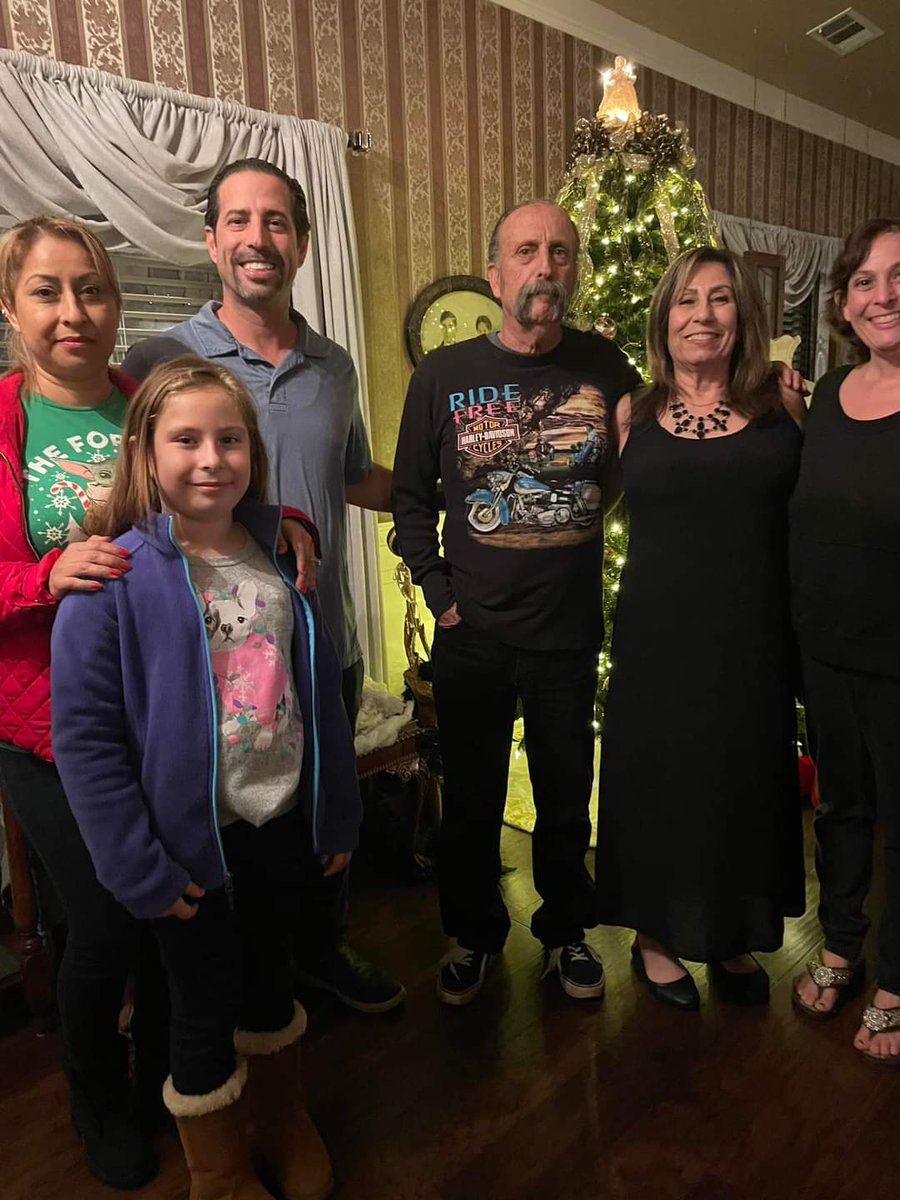 The Azevedo family wishes everyone a Merry Christmas! Be safe on your journeys visiting love ones and friends and remember to cherish these moments together! #sanleandro #Azevedocares