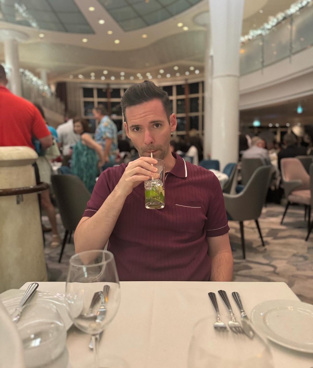 Merry Christmas AHOY!!🎄But whatever holiday you may celebrate we are wishing you joy and peace!! ❤️ B+D 
•
•
#shiplife #celebritysummit #christmascruise #merrychristmas #happyholidays #christmas