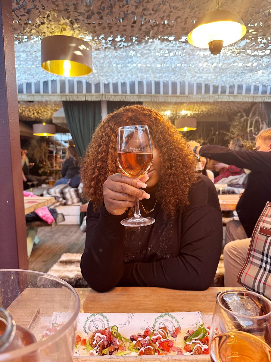 Adaabekee1's tweet photo. Merry Christmas and a Prosperous New Year to everyone.
I would have loved to call my mother today, wish her a happy birthday (it was always a day of double celebrations 🥹❤️) and also tell her how life has been so far, but I just realised that heaven has no telephone ☎️ 🥹🕊️🕊️❤️. https://t.co/X2FH8rH6vk