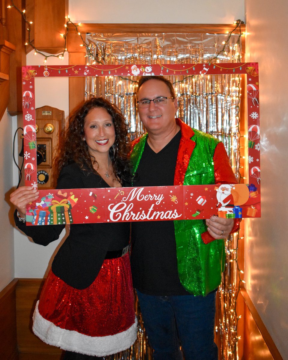 WCAProducts's tweet photo. Merry Christmas from the Hale’s and the West Coast Ag Team! 🎄

#Christmas #MerryChristmas https://t.co/R1N5ao25n6