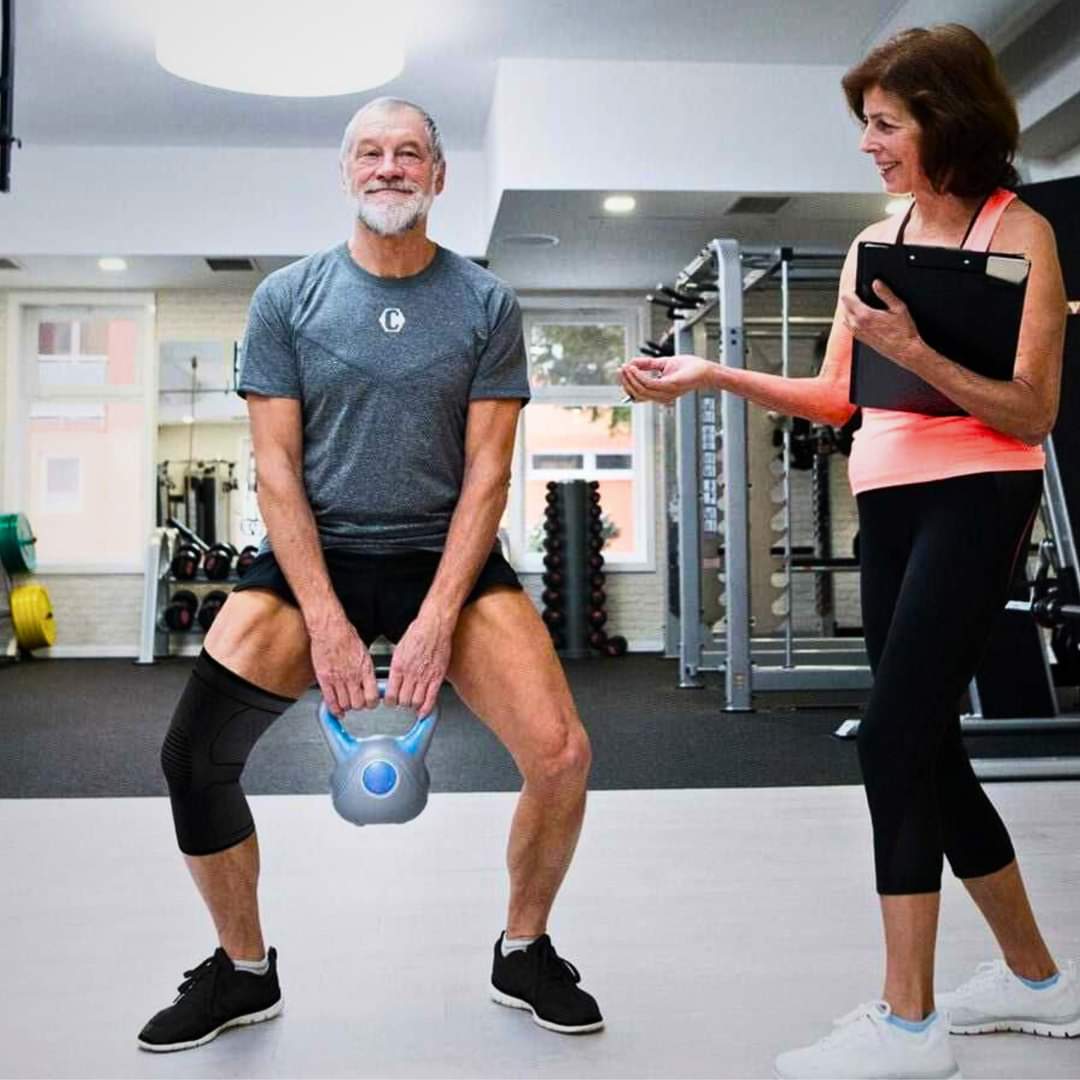 FitnessFowler's tweet photo. 🏋️‍♀️🔥With the added comfort and joint protection, individuals may be able to perform exercises for a longer duration, helping them achieve their fitness goals more effectively.

Get it here👍 https://t.co/ySY9WIWOfm⁠

#fitnesslife #kneepads #Protection #safetytraining #kneepain https://t.co/Mkv69Bqsf7