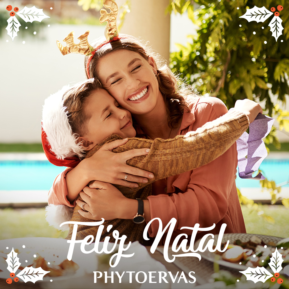 Desejamos a todas e todos um Natal rodeado de muito amor, esperança e momentos inesquecíveis🎄 #Phytoervas #IlovePhyto #Natal