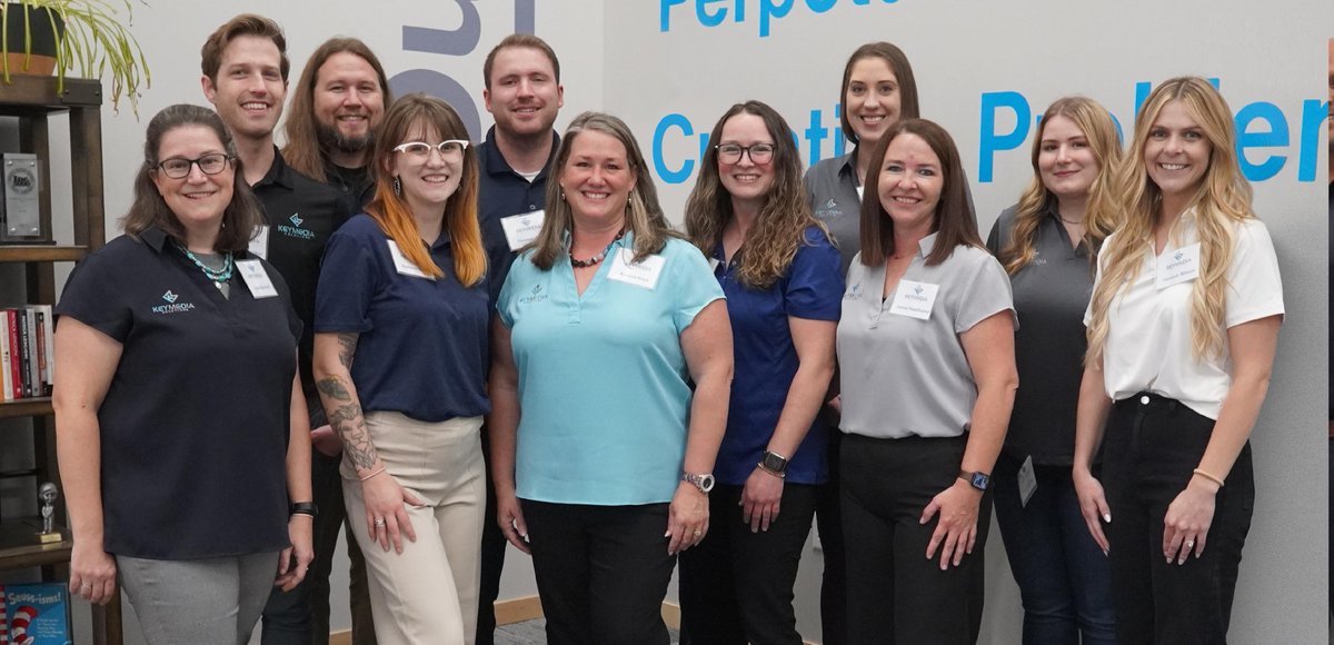 Merry Christmas from the KMS team! We wish you and your loved ones a wonderful holiday and a happy new year 🎄🎉 #merrychristmas #happyholidays #newyear #KeyMediaSolutions