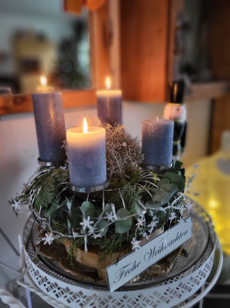 CanonDEU's tweet photo. #MemoryMonday: Frohe Weihnachten euch allen! 🎄🎁 

Danke an Jan Warna, Tanja Captures, Sonja Vi und Ve Lo für die tollen Fotos! 📷🎉 

Heute ohne neues Thema – genießt die Zeit mit euren Liebsten und lasst es euch gut gehen! 🎀 https://t.co/2SfAECpAmO