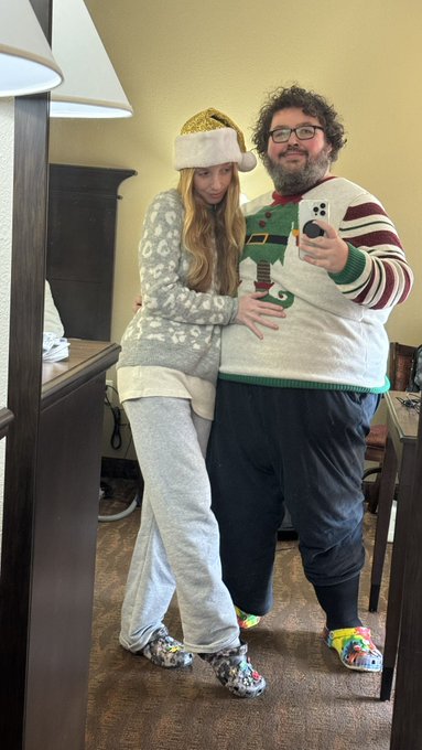 Watch Boogie2988's leaked NSFW photo on TwXstars