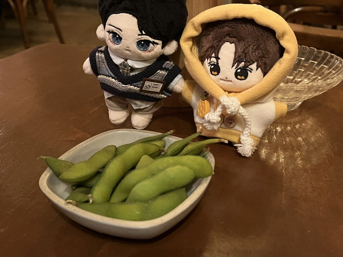 teaforbada's tweet photo. 이런 일로 공계 쓰고 싶지 않았는데 별 같잖은 씹새끼들이 우리 애 스핀에 꼬여서 어이가 없음ㅋㅋㅋㅋㅋㅋㅋㅋ 뭘 안다고 익명으로 똥싸지르고 클쓰마스에 개지랄들인지 미친꼬마정병들아 남 덕질에 입대지말고 꺼져… 우리애가 내 선물로 제작해준 세상에 하나뿐인 내돌 속성 인형이나 봐라 https://t.co/ypnLjPeESv