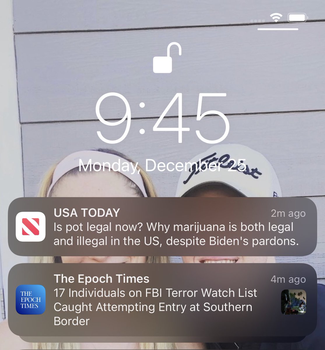 Merry Christmas, everyone! 🎄✝️

For Christmas, I want to know who at @usatoday thought, “oh, I know what people will want to read on Christmas!

All about Biden and pot! What a merry Christmas!”

Y’all could’ve done better than this…

#marijuana #legalizepot #legalizemarijuana