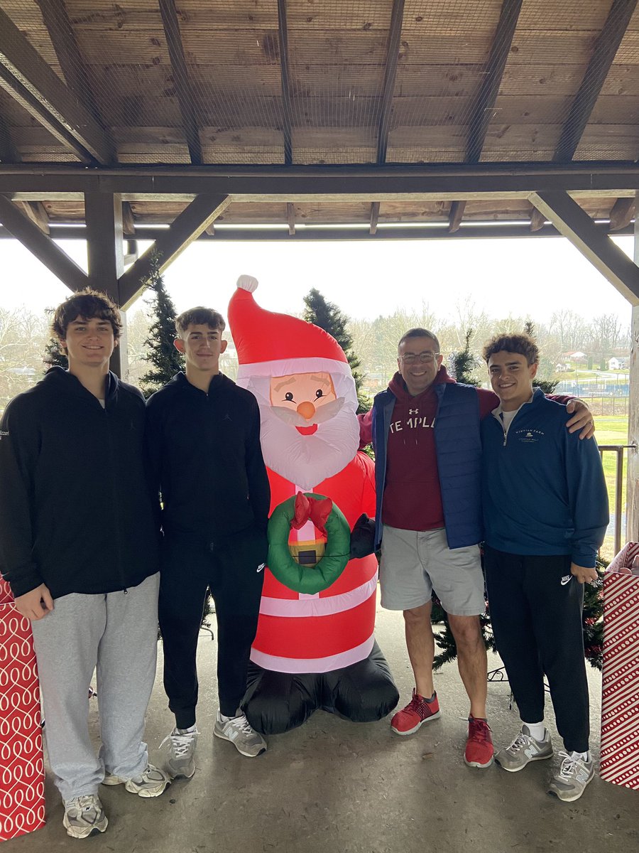 Merry Christmas from #Project15 !!  
Thank You to everyone who helped make our toy drive a huge success. 
🎅🏼🎄🎄🎅🏼