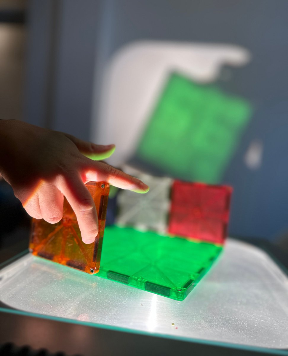 KidsQuestCM's tweet image. Our doors are closed today, Monday December 25, but we hope you all find light and warmth this holiday season. 

Tuesday 12/26 - Sunday 12/31: Open 
Monday, 1/1: CLOSED 

#holiday #kidsquestmuseum