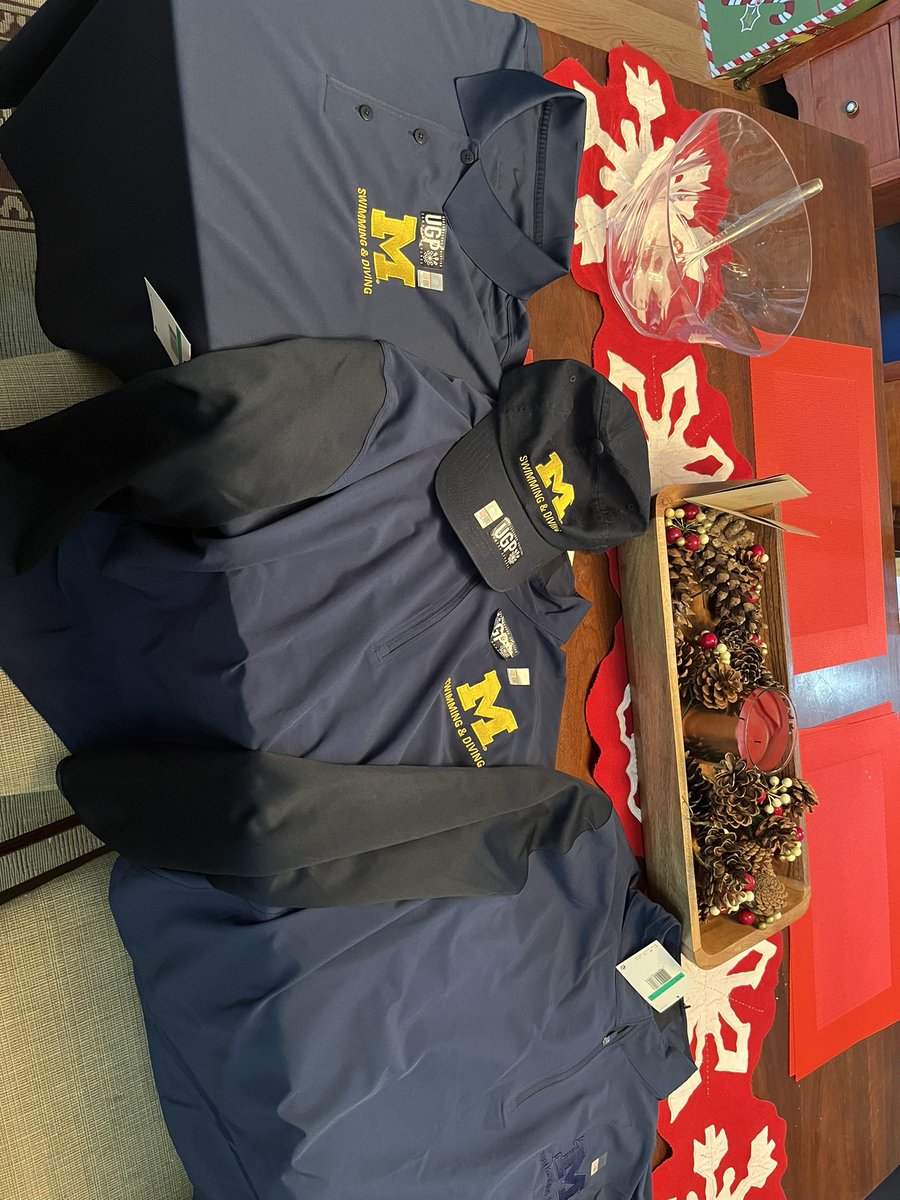 thomas_m_blake's tweet photo. Gave my wife the link for the swimming and diving gear. I guess she figured that I wanted to represent in the coming year. @umichswimdive https://t.co/UKeSdPPAXT