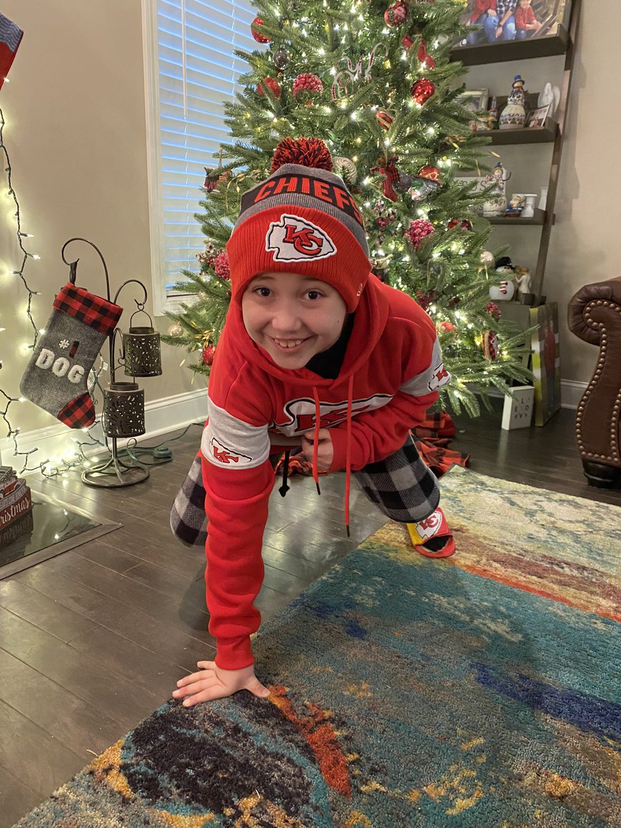 WKiserVFL's tweet photo. @Chiefs 
The Red Kingdom grew a little today! 
East TENNESSEE repping this morning!
Can this young man get a retweet?
@PatrickMahomes He is your BIGGEST FAN!
@tkelce He is also a #Swifty
@treysmith HE IS A LINEMAN! And a TENNESSEE fan!
#VolsANDChiefs #RedKingdom https://t.co/Un3ahzaLKq