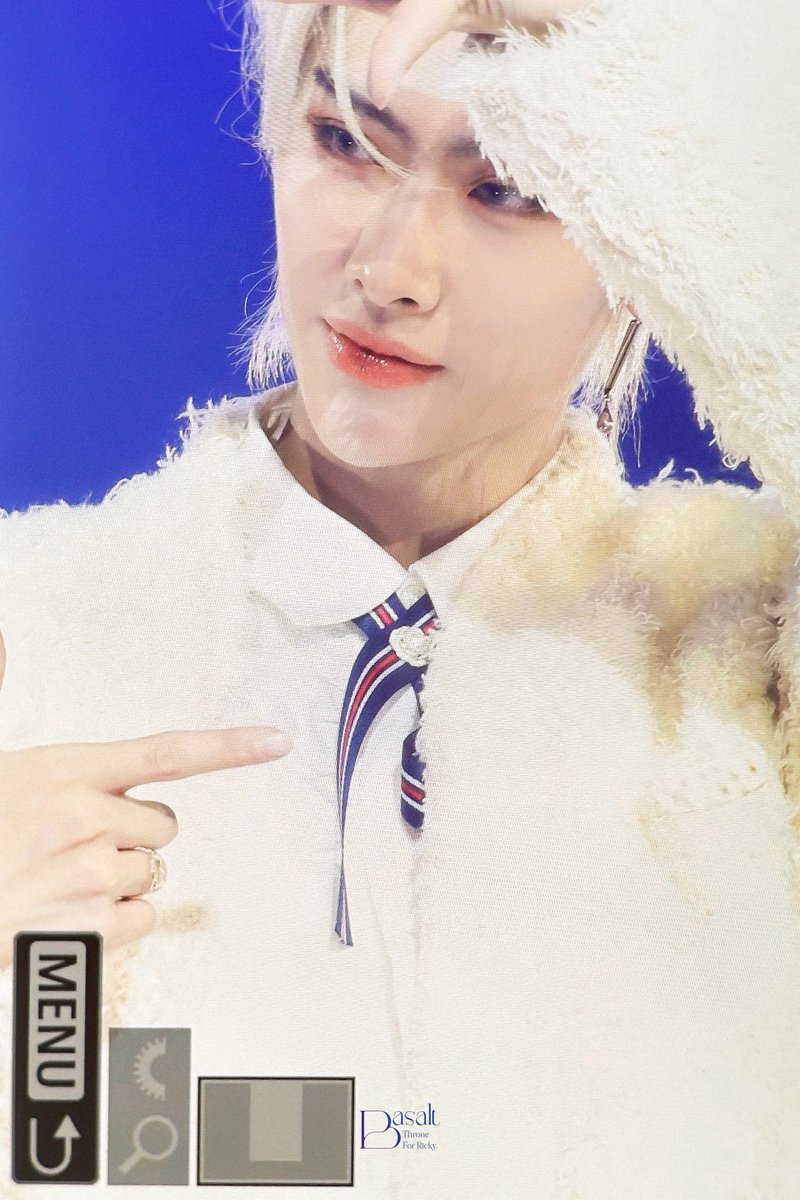 🪨
231225 프리뷰

#리키 #RICKY #沈泉锐 #リッキー
#제로베이스원 #ZEROBASEONE