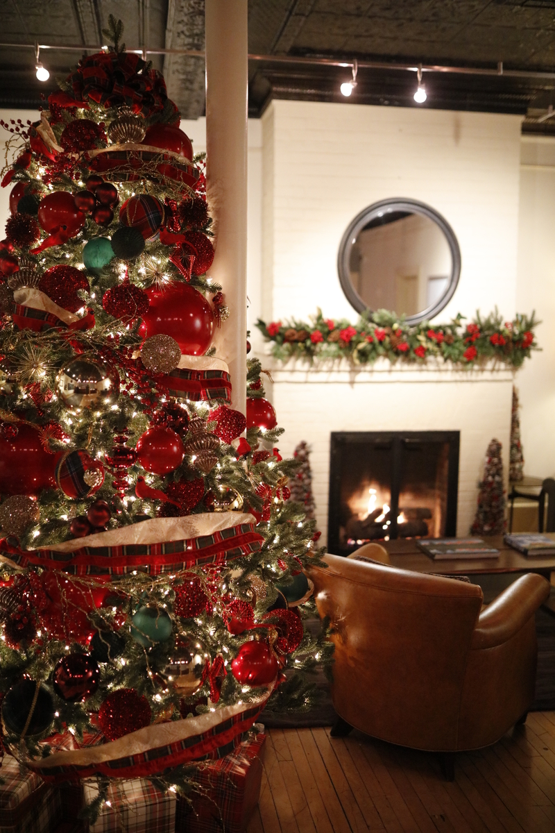 Embrace the magic of the day, and enjoy festive play. Merry Christmas from Cavallo Point!