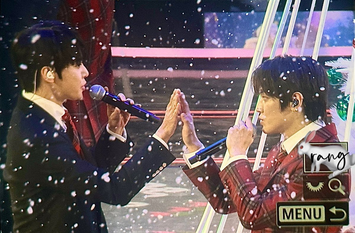 #DOYOUNG #도영 #TAEYONG #태용 #DOTAE #도툥 Would you be there for me.. 🎄💚

ctto. DY_rang26