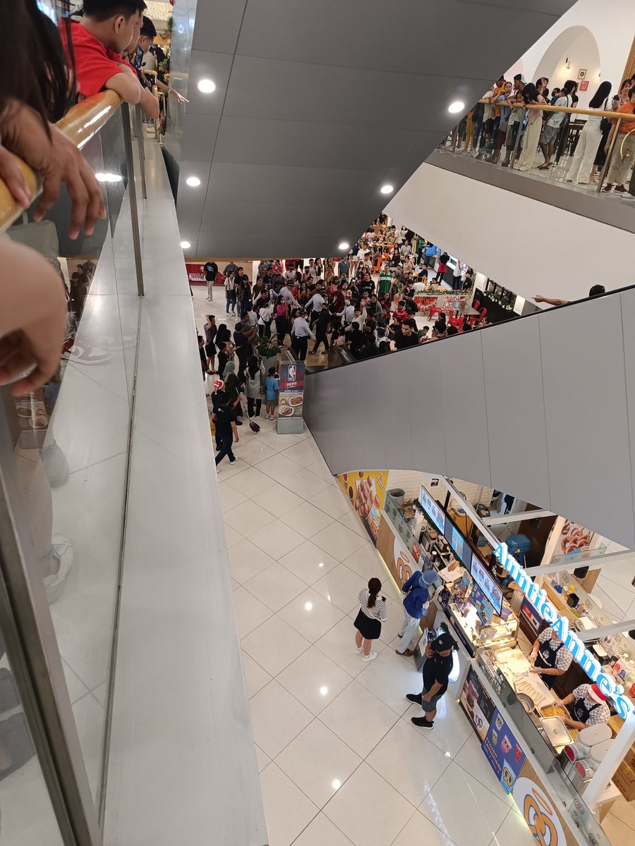 ashvhidz_71's tweet photo. Just got home from moa hi @mateoguidicelli  grabe Ang galing mo walang halong joke to baka sabihin nila  Kase bais ko ikaw pero cge ung sinabi nalang Ng apat na Kasama ko na casual viewers na pahanga mo Sila galing mo solid #PendukoMMFF2023  nood kayo guys sulit bayad nyo https://t.co/hGRCEdedfV
