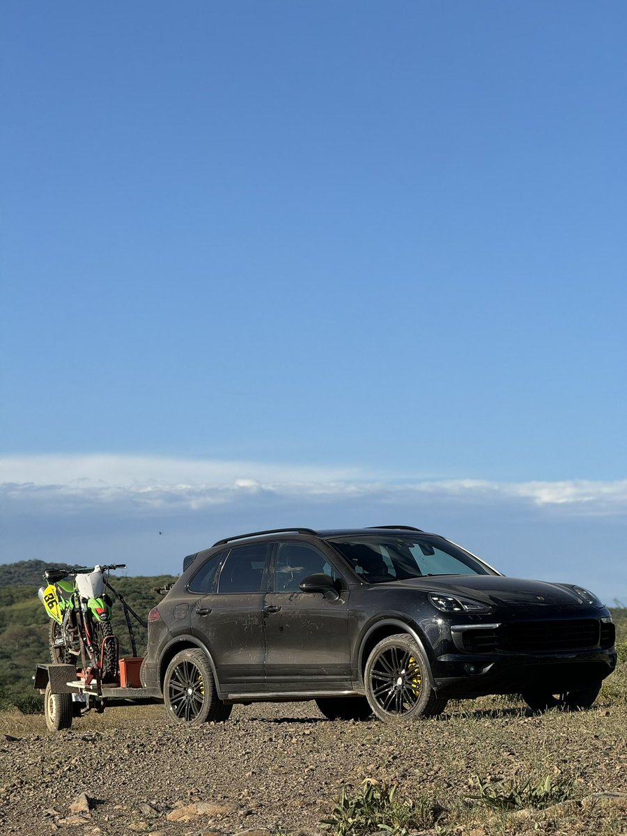 Nmetii Cayenne leo wallahi, Deadly offroad machine with serious towing power💪🏾
<a href="/KweniaRange/">Ammodump Kwenia Range</a>