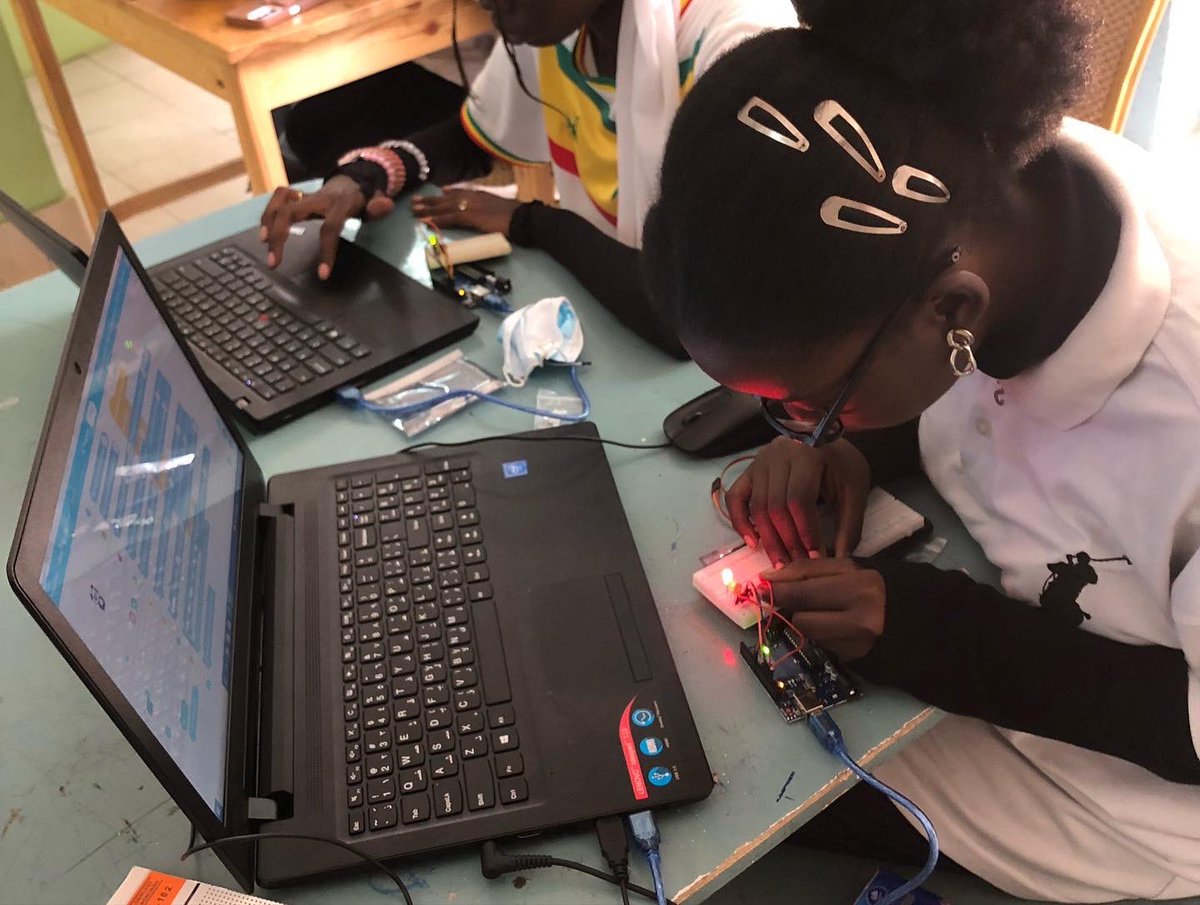 2x_xamxam's tweet image. Deuxième semaine de formation technologique 🤖

Nous vous donnons rendez-vous le 06 janvier pour le #2xtechday ✨

#savethedate #xamxam #tech