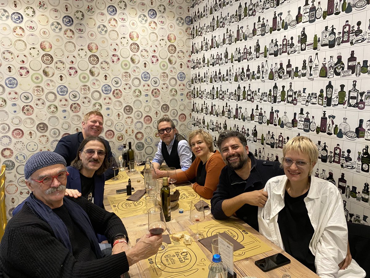 Con questo grande TRIO …più antipasto e rhum a mezzanotte… si chiude questo grande 2023 in jazz al <a href="/pcjazzclub/">Piacenza Jazz Club</a> ! Ci vediamo dal 6 gennaio. Ora relax. <a href="/AngelicaDa/">Angelica Dadomo</a> <a href="/vittovolte/">vittoria volterrani</a> <a href="/PiacenzaSera/">Piacenza Sera</a> <a href="/MilestonePc/">Milestone Piacenza</a> <a href="/musica_jazz/">Musica Jazz </a> @marivarone (ai prossimi anolini)