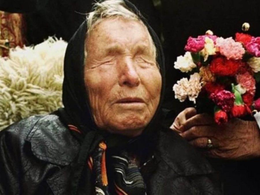 TheTorontoSun's tweet photo. SEER-ING IMAGES: Psychics predict end of Swelce, Putin's assassination in 2024 https://t.co/osMUQziXLT https://t.co/p19RQuVPP8