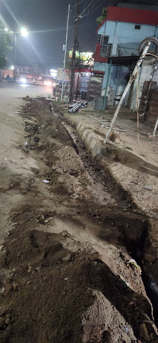 dmpnda's tweet photo. #Bhubaneswar @bmcbbsr Please look into this illegal drainage system by digging public roads at midnight without anyone's knowledge @bmcbbsr can yu please interview @Sulochana_Apa pls look into it pls humble request as residents are turning into mafia @CMO_Odisha @AprajitaSarangi https://t.co/xoUGFhPfOl