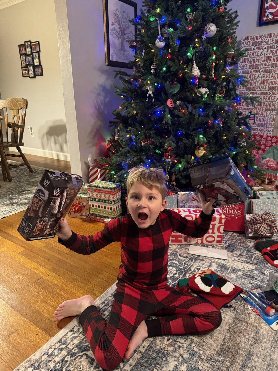 BeeCeeDubya's tweet photo. @HulkHogan Jack got a Hollywood Hulk Hogan action figure for Christmas. He doesn’t know it yet, but he’s going to get to meet you at your beach shop after the #RoyalRumble! https://t.co/1tw7UCztEi