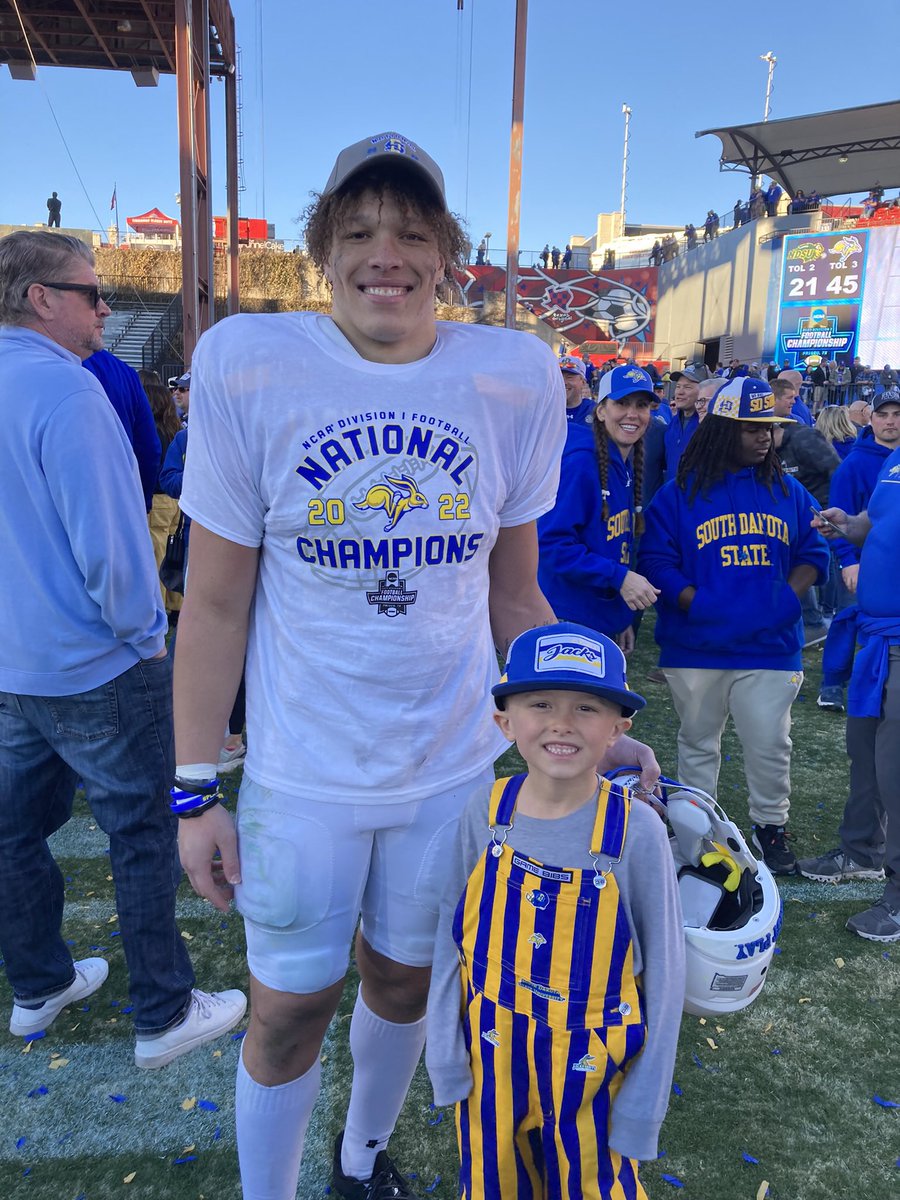 kingjessed's tweet photo. ☑️ @z4days Official Gear
☑️ @GoJacksFB 2024 Frisco Ticket
☑️ Best Christmas Ever #GoJacks https://t.co/Ef3Wsglflu
