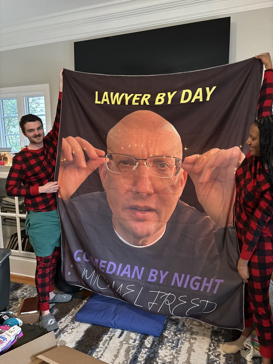 FreedToBe's tweet photo. The kids know me! https://t.co/n28u6Ay0zc