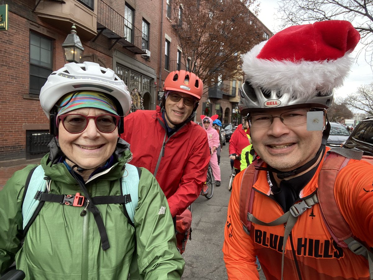 LeeToma's tweet photo. Merry Christmas to all who celebrate! 

I had a lot of fun biking with friends on the Jingle Ride in Boston.

#BikeBOS #SantaRide #BikeRide https://t.co/nXNgEsGElq