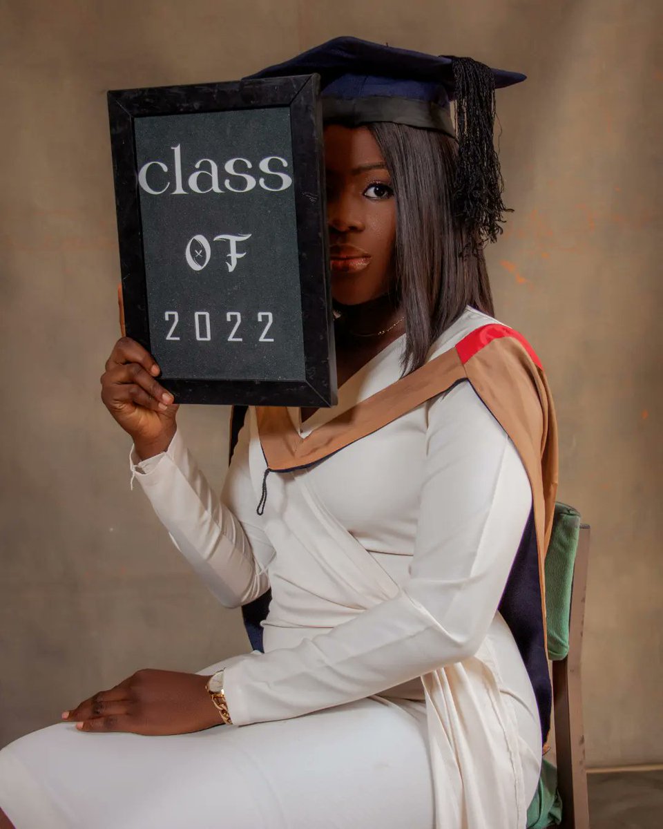 Emmaade_'s tweet photo. Happy convocation keydoh๐
@keydoh_
@isichei
47th Convocation at Obafemi Awolowo University
#convocationday #oauconvocation #convocation #explore #explorepage #recent #grad #graduation #graduationday #firstclass https://t.co/3hQnWWJ7V3