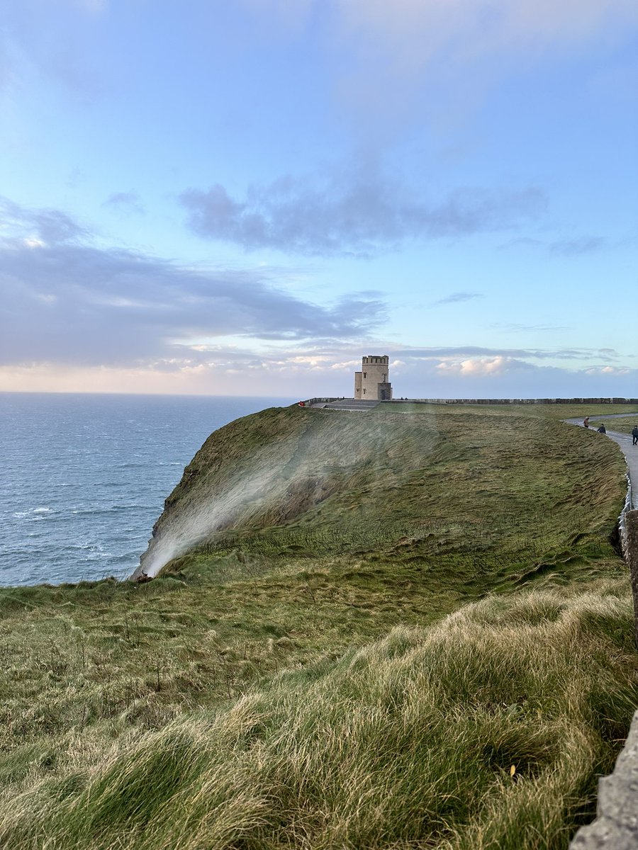 KieranCons's tweet photo. A little windy at Cliffs of Moher on Christmas Day https://t.co/czk1ll9ces