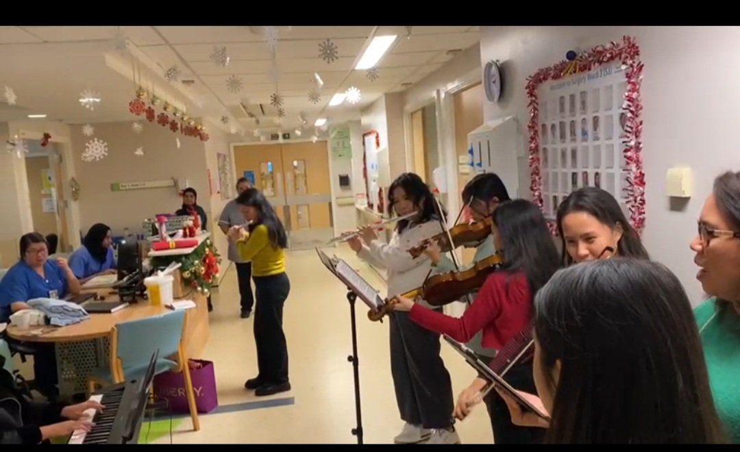 Yearly Christmas carols in surgical wards bringing cheers to the patients & staff. 🎶 🎵 🪕 🎼 happy 🎄Christmas