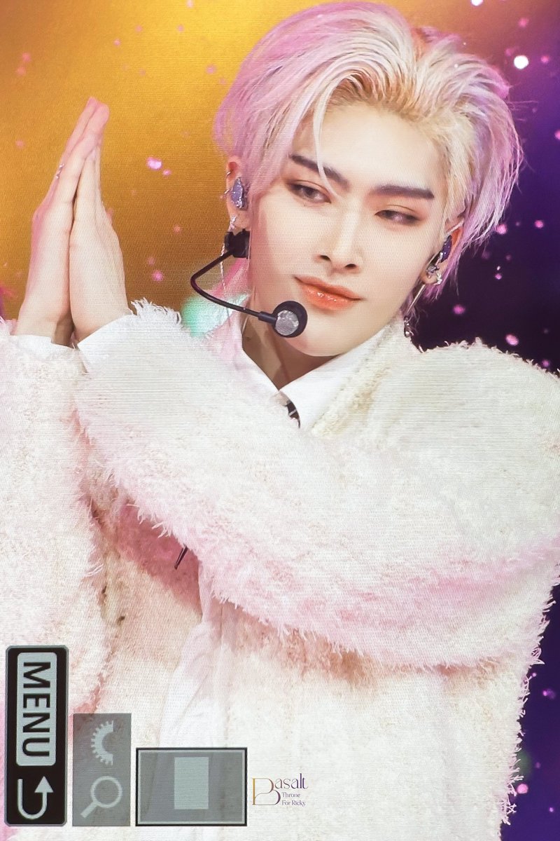 현무암 tweet media