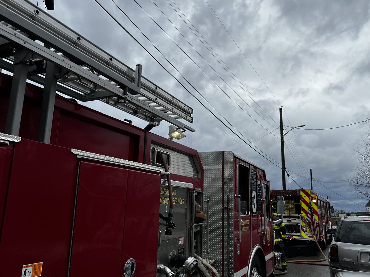 Knoxville Fire tweet media