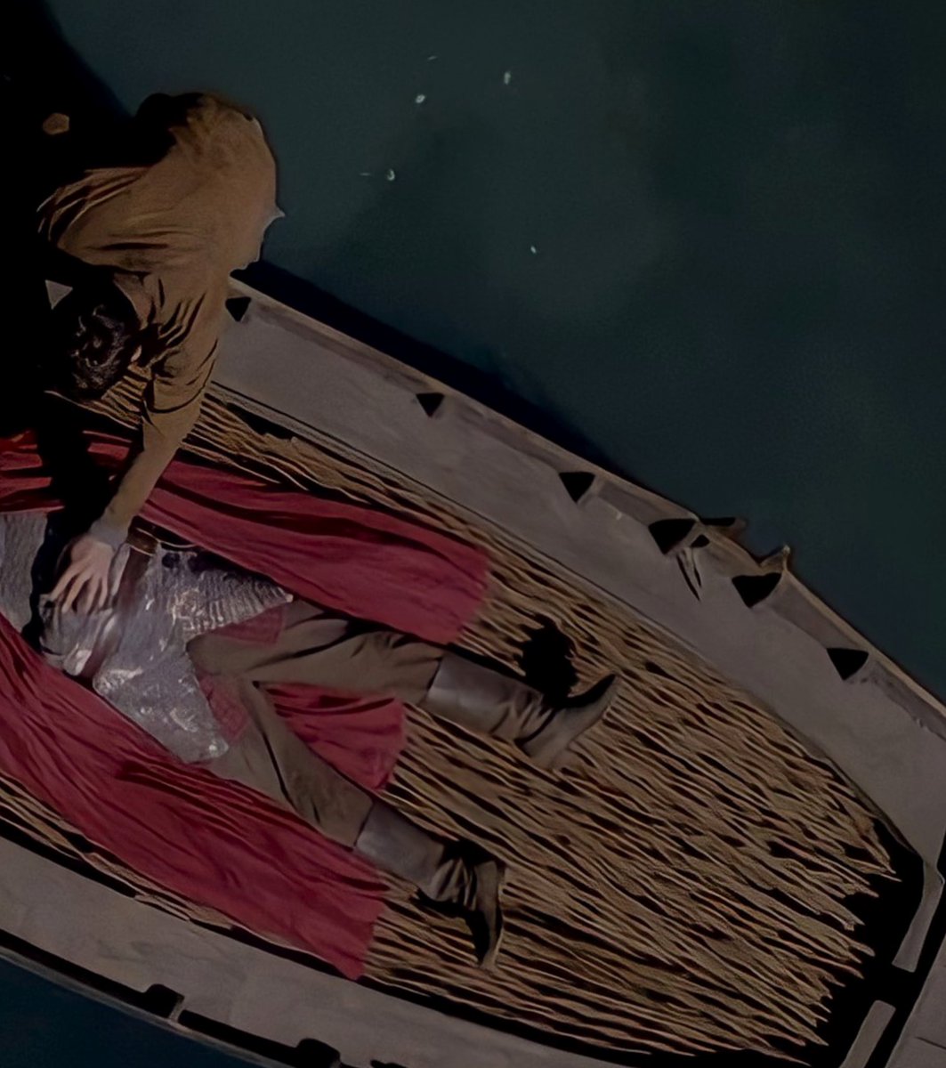 merlin and arthur 🌸 (@merthurlovebot) on Twitter photo 