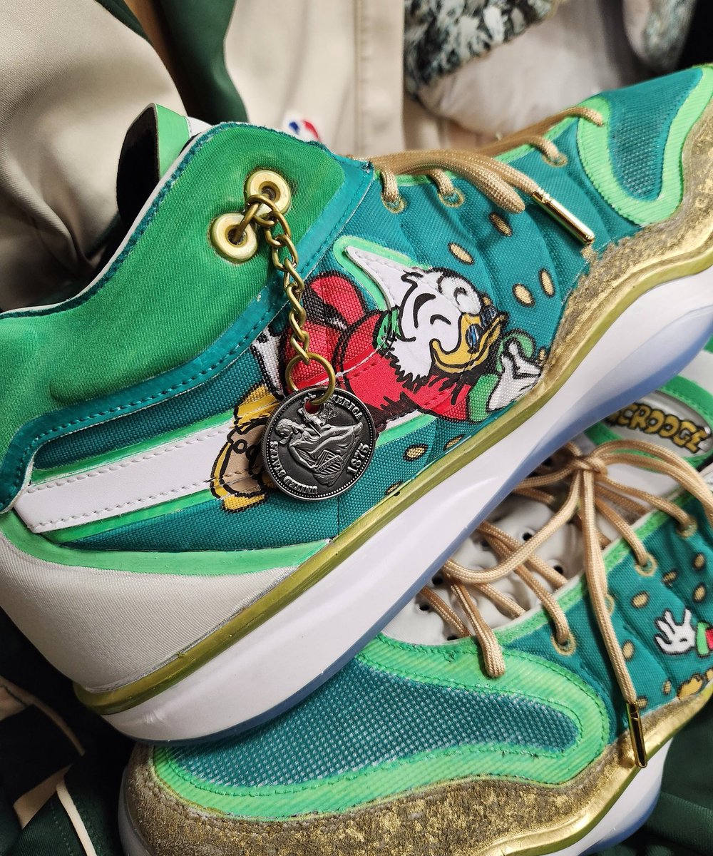 Christmas Day NBA debut for the Uncle Scrooge themed 'Lucky Dimes'!!! I hope Carl Barks, Don Rosa and Khris Middleton would be proud (maybe not in that order.....)