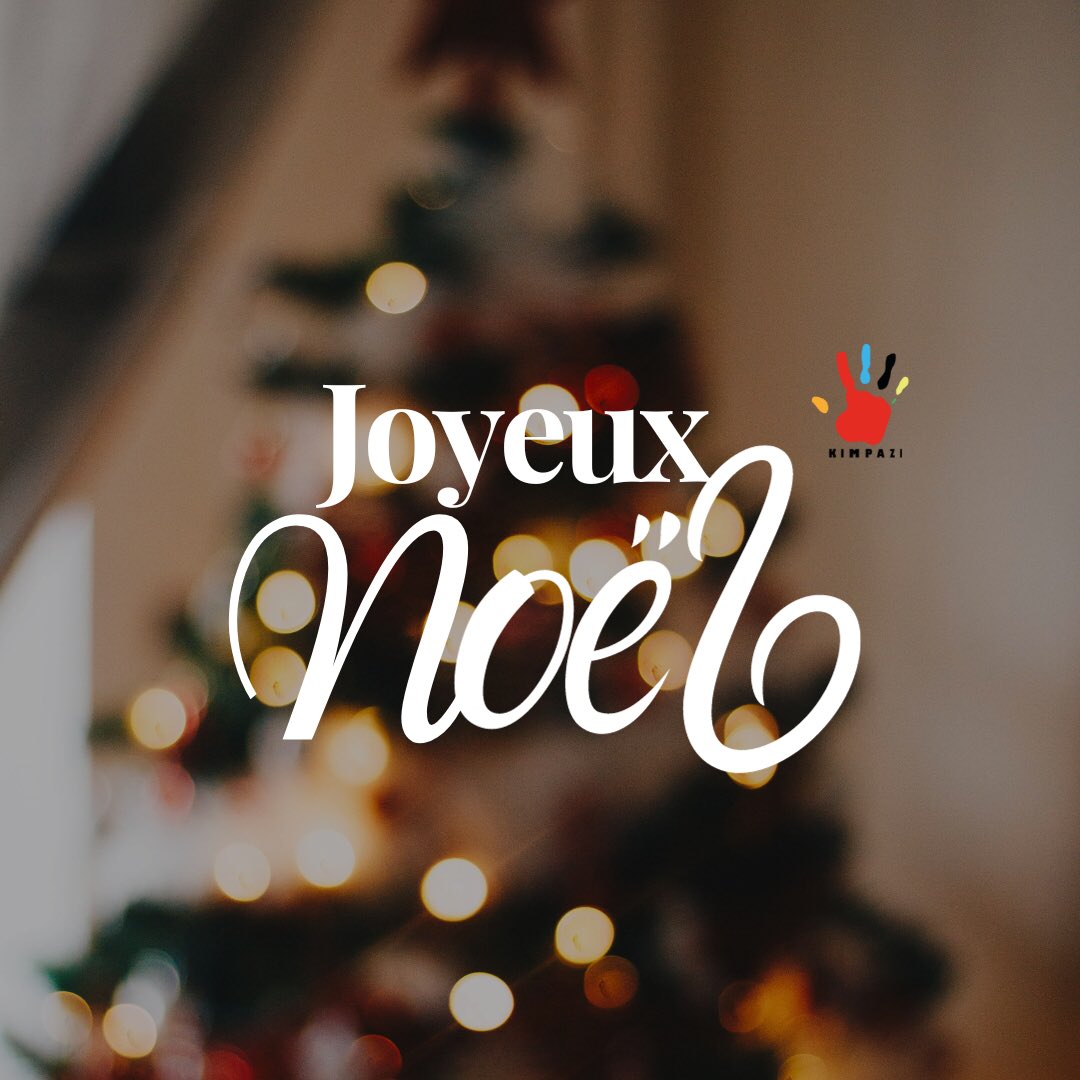 kimpazi's tweet photo. Toute la famille Kimpazi (France et Congo) vous souhaite un joyeux noël 🎄

#joyeuxnoël #merrychristmas https://t.co/9KQs8cJTw0