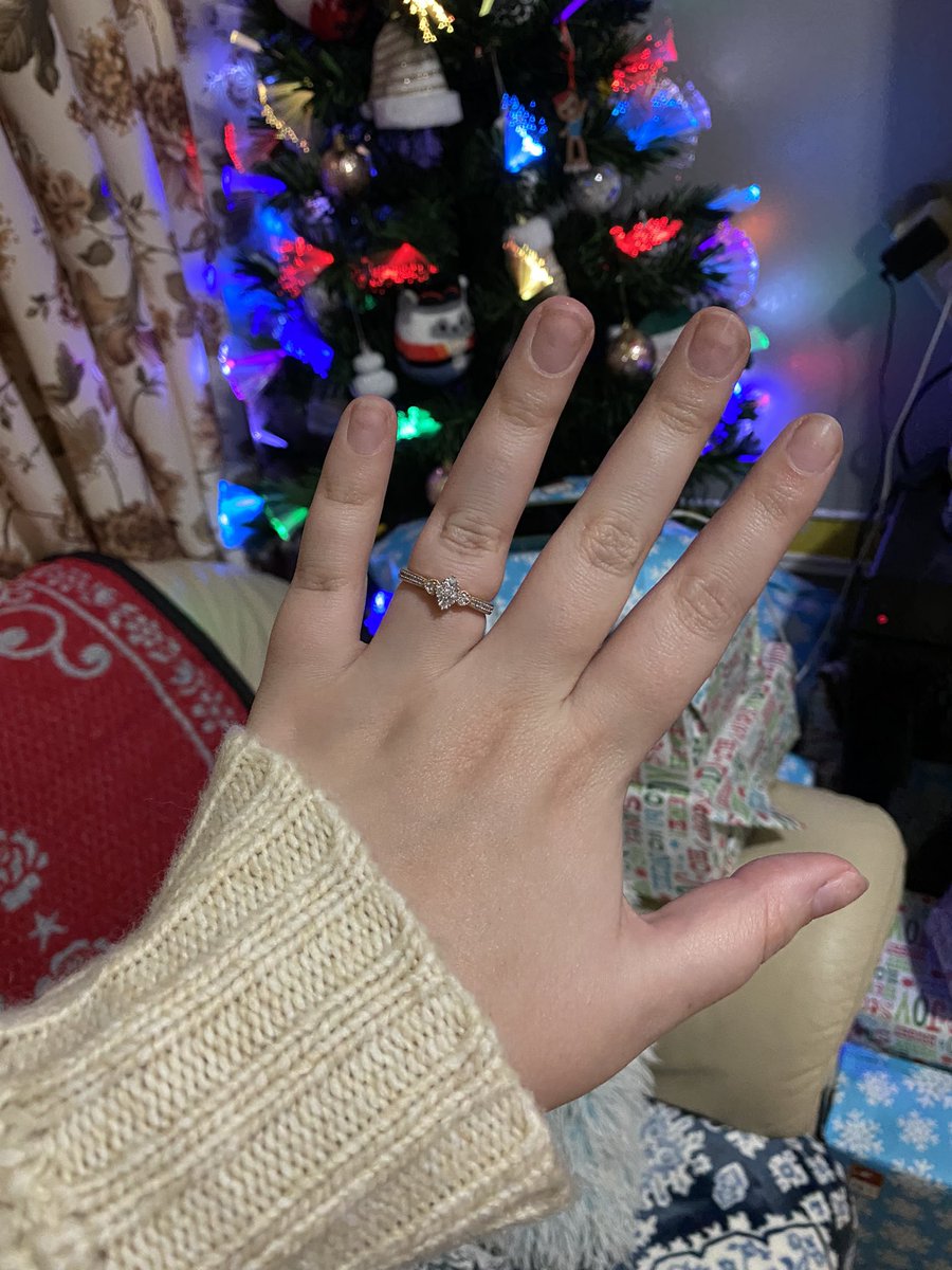 cyn ੈ✩‧₊˚ tweet media