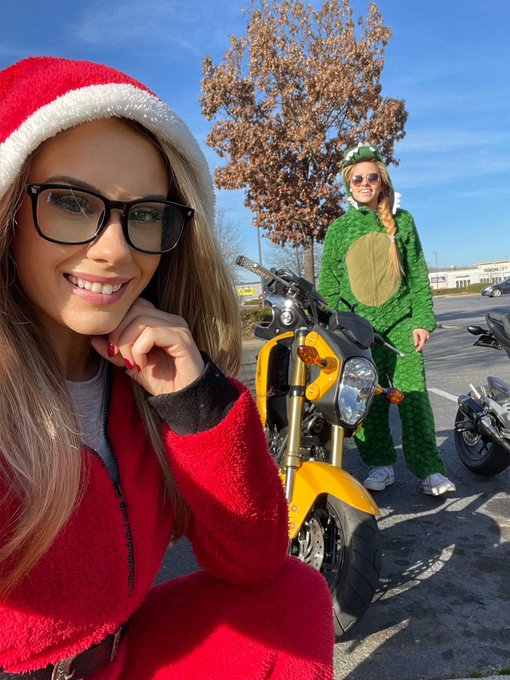 Merry Christmas ya filthy animals ❤️🎄 #grom #gromsquad #hondagrom https://t.co/Md7cC9mfeg<a href="/tag/grom"class="tags">#grom</a><a href="/tag/gromsquad"class="tags">#gromsquad</a><a href="/tag/hondagrom"class="tags"><span>#hondagrom</span></a>