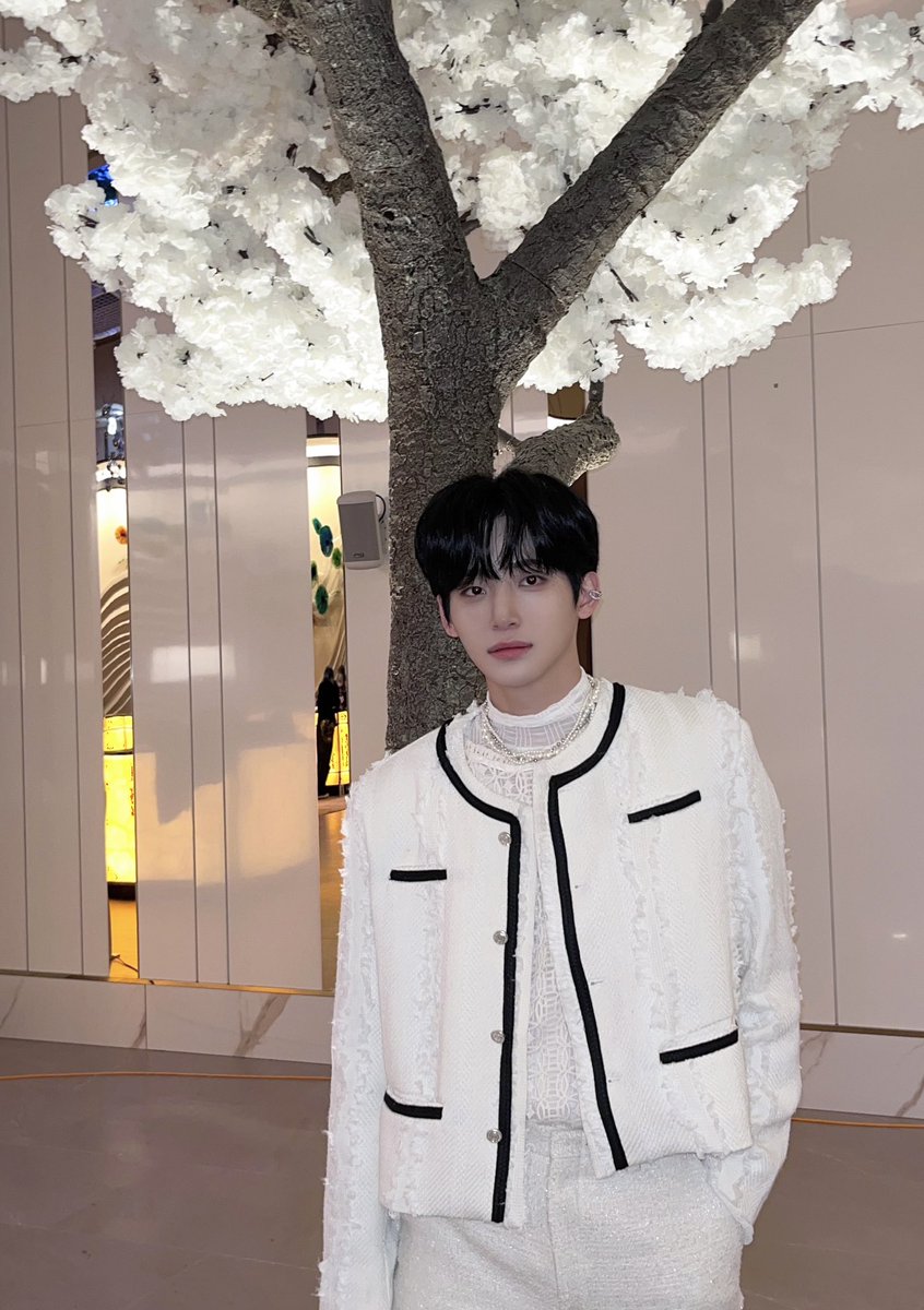 CRAVITY_twt's tweet photo. 메리 크리스마스🎄
#정모 #러비티 #크래비티 #가요대전 https://t.co/4Swe8JoZPO