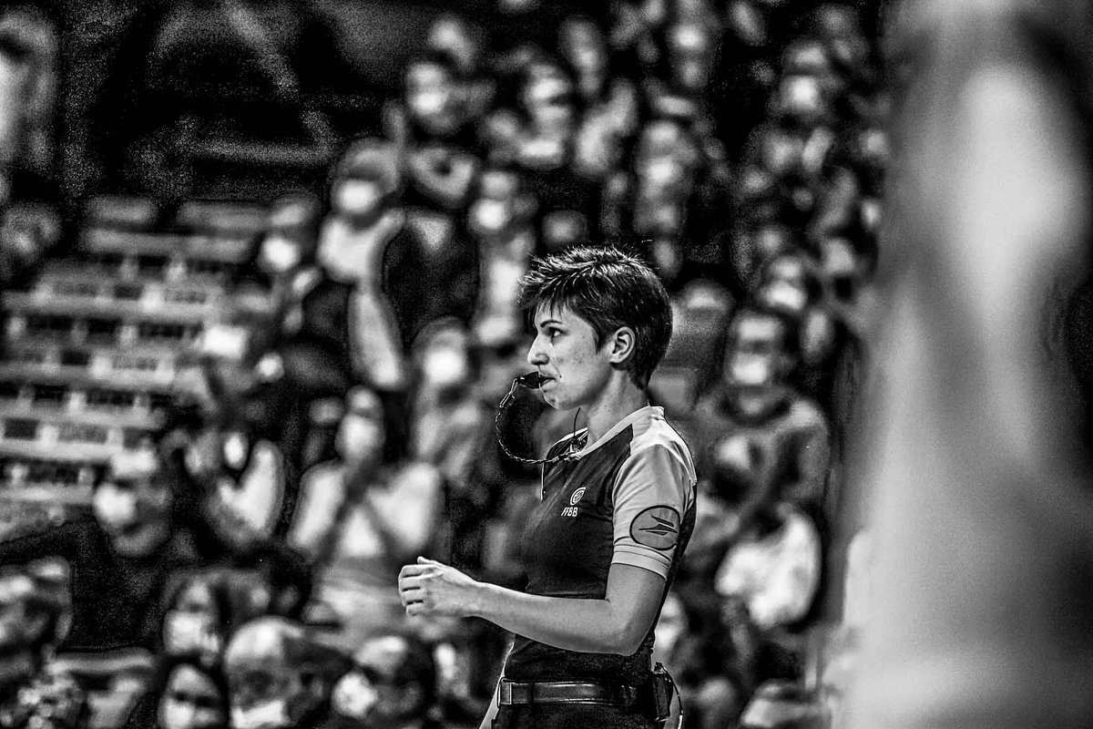 refereetime's tweet photo. 😢 Solidarité avec le @BCMBasket en ces moments difficiles suite à l’incendie dévastateur à Sportica. Referee Time est de tout cœur avec le club et sa communauté. 🧡

© @judumelie https://t.co/P531zPwvfn